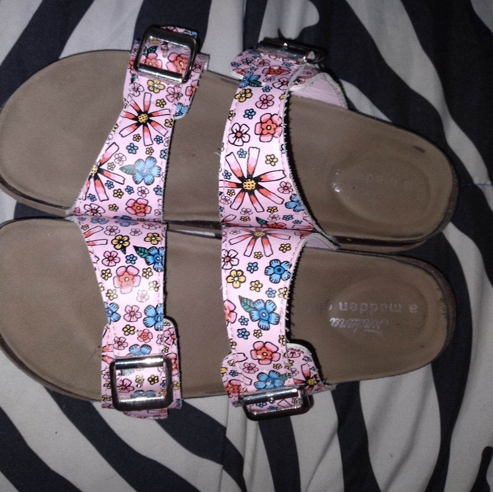 Madden Girl Jordana Floral Brando Sandles size 9-10
